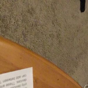 Meet your Posher, Caitlin